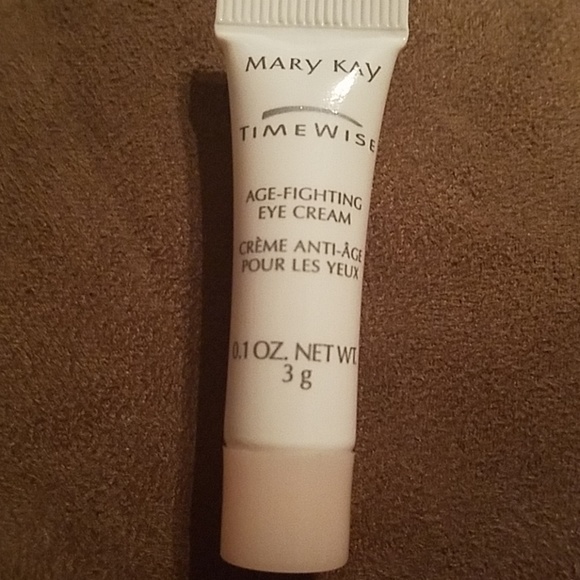 🎁🎄Mary Kay essential eye set 3 piece gift set - Picture 6 of 6